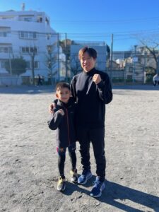 子供とサッカーの個人レッスン